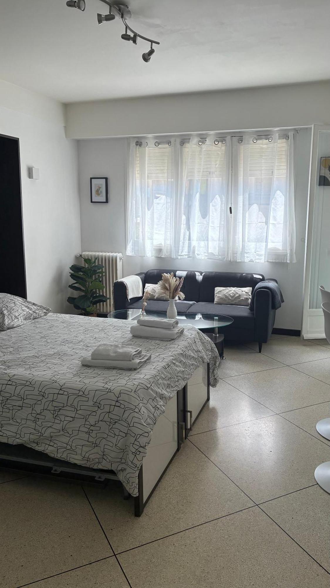 Nice Sejour Detente Studio Lumineux Balcon Cuisine Equipee Wifi 외부 사진